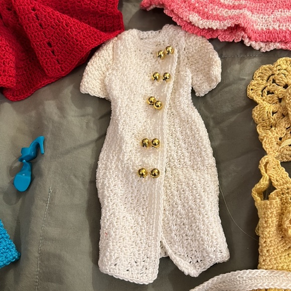 9 Handmade Barbie doll outfits - Picture 7 of 16